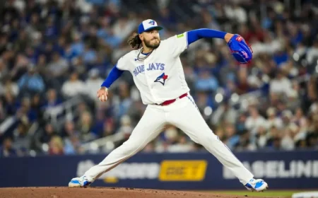 Cody Ponce Exits Game Due to Knee Discomfort