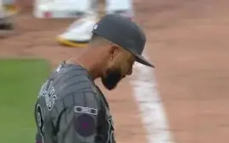 Devin Williams bails out the Mets in a scoreless ninth as tension spikes late