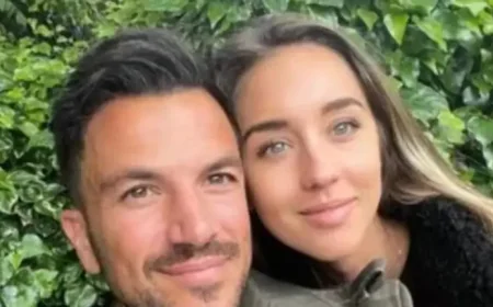 Peter Andre: Wife diagnosed with shingles and shares warning sign as a public-health moment