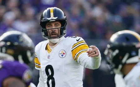 Mike McCarthy Confident Aaron Rodgers Will Return for Another Season