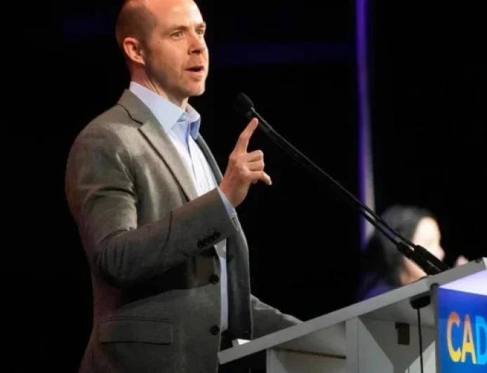 California Democratic Leader Calls on Weak Gubernatorial Hopefuls to Withdraw