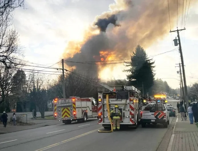 Mission Fire Engulfs Seniors Complex on 7th Avenue; Residents Evacuated