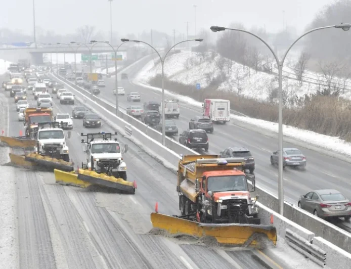Environment Canada Alert: 3–15 cm of Snow and Gale Winds Threaten GTA Commutes