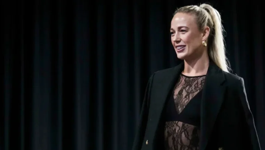 Sophie Cunningham Embraces Natural Look by the Pool Amid Brooks Nader Debate