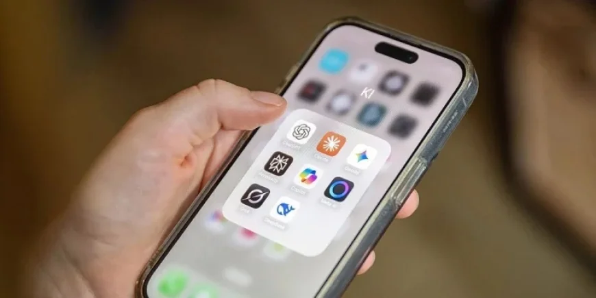Claude Tops App Store as ChatGPT Users Switch to Anthropic