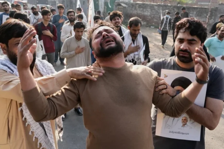 Six Killed as Shiites Storm US Consulate in Pakistan After Iranian Leader’s Death