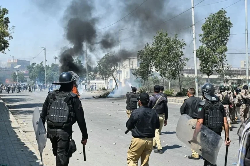 Nine Dead in Pro-Iran Protests at US Consulate in Pakistan