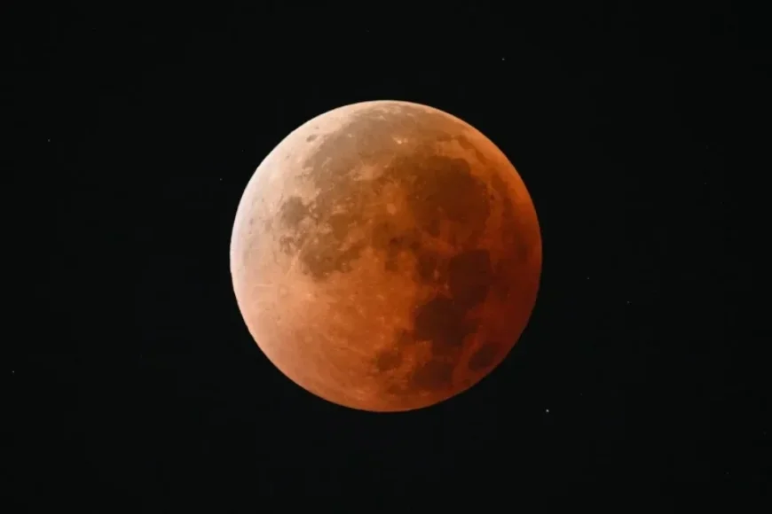 Total Lunar Eclipse: When the Dramatic ‘Blood Moon’ Rises Tuesday