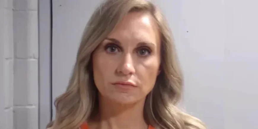 Prosecutor Reveals Lewd Photo Evidence in Roberts Trial Involving Ex-Mayor and Minor