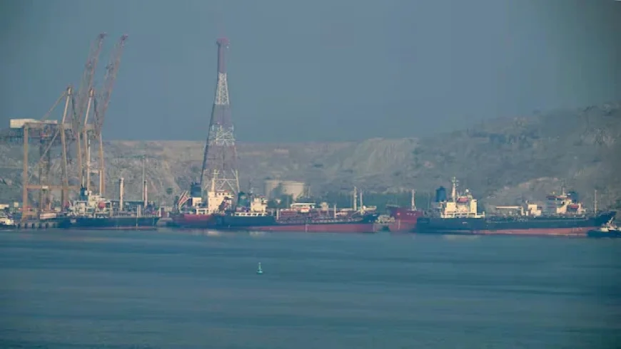 Oil Surges 10% Amid Iran Conflict, Analysts Predict $100 Barrel Price