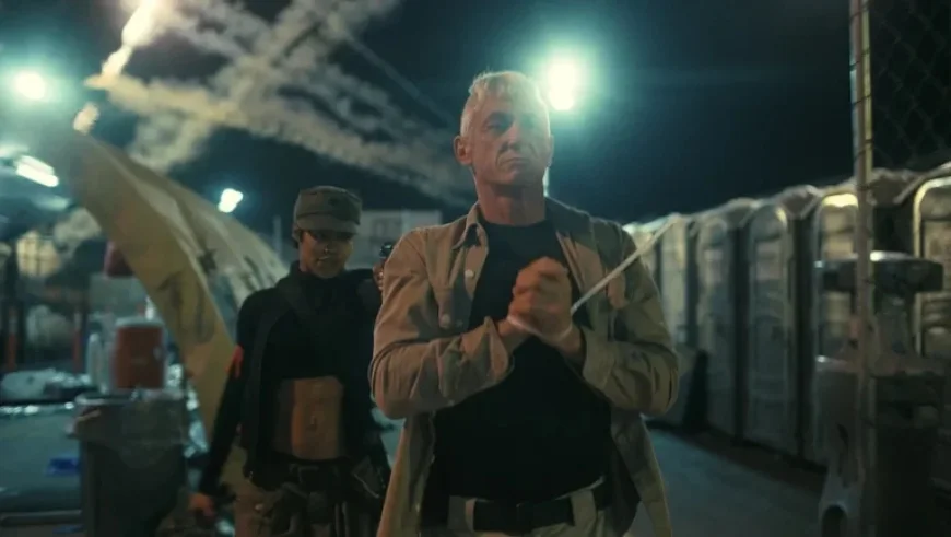 Sean Penn Secures Best Supporting Actor Award