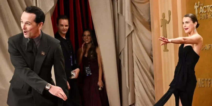 Keri Russell and Matthew Rhys Charm on Actor Awards Red Carpet