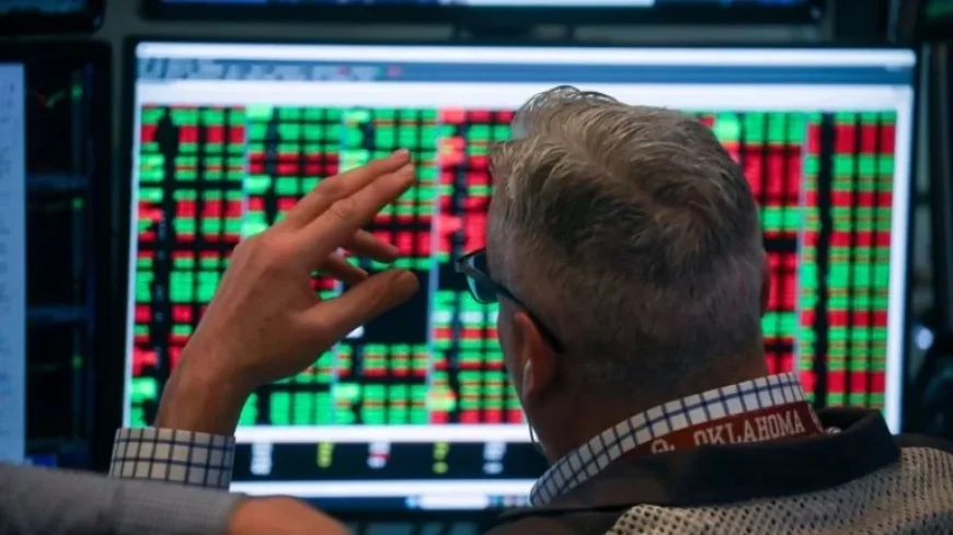 Dow Plummets 800 Points Amid Tariff Uncertainty, AI Disruption Concerns