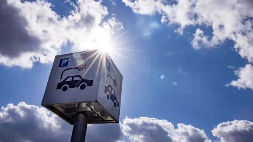 Electric Vehicle Battery Lifespan: How Long Do They Really Last?