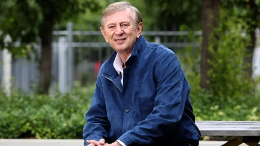 Dennis Cometti: Australian broadcasting legend passes away aged 76 — ‘Centimetre Perfect’ documentary to mark his career