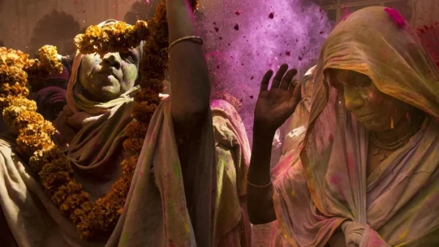 Happy Holi 2026: Blood Moon Eclipse Delays Some Celebrations