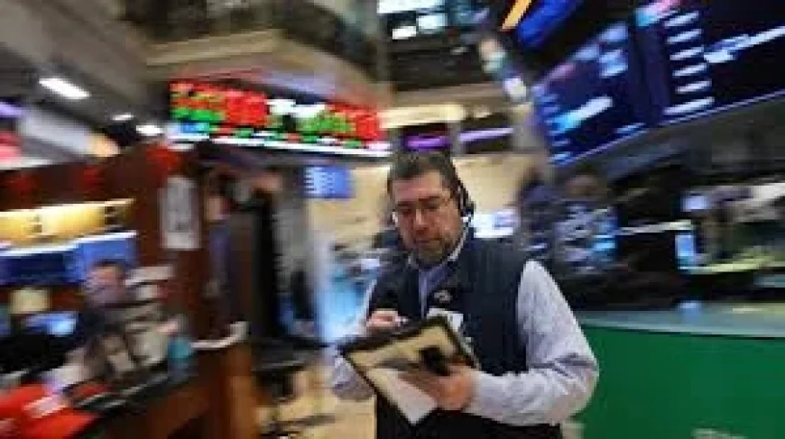 Dow Futures Slip as Wall Street, Global Markets Partly Recover After Early Sell-Off