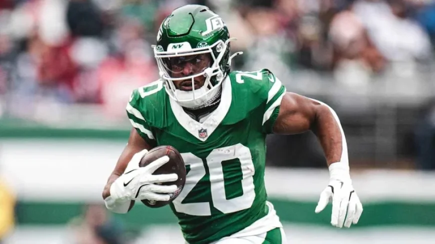 Jets Apply Non-Exclusive Franchise Tag to Running Back Breece Hall