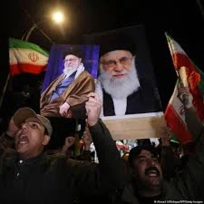 Kurdish mobilization rises as airstrikes hit Iran-Iraq border and Iraq braces