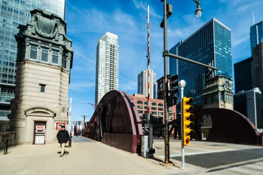 Chicago’s endangered buildings list puts a city’s memory on the line