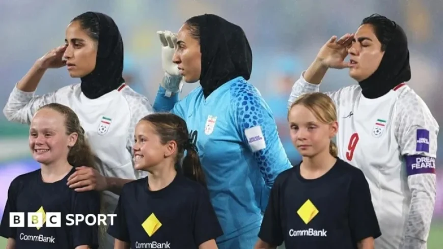Iranian Footballers Sing Anthem and Salute at Asian Cup Following Silence