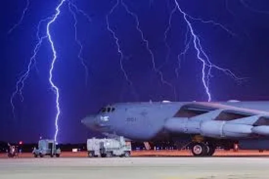 Centcom and the oldest bomber: a night of strikes, video, and the weight of “control the skies”