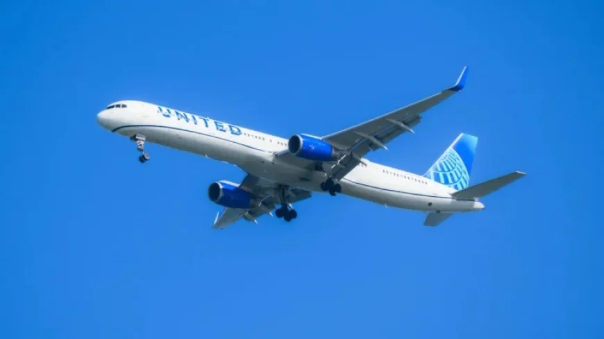 United Airlines to Ban Passengers Refusing Headphone Use