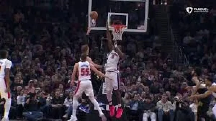 Jalen Duren Elevates for the Big-Time Block and Extends a Double-Double Run