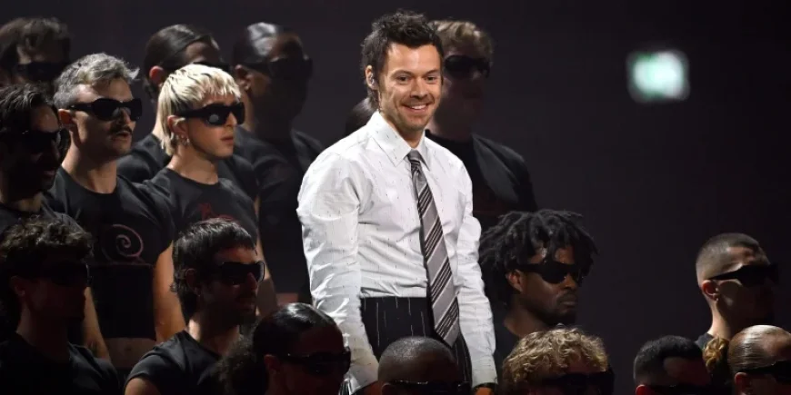 Who Is Carla To Harry Styles — The Friend Behind ‘Carla’s Song’ and a Night That Reset His Reason for Making Music