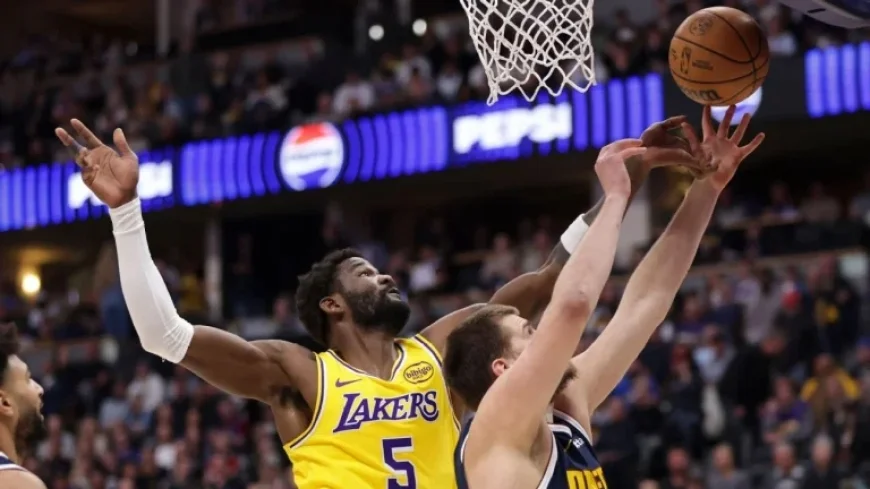 Lakers’ Ayton Injured; LeBron Reports Sore Elbow