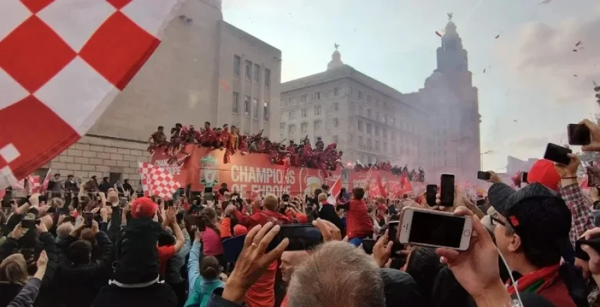 Liverpool F.c. parade review reveals planning praised but sparks flare ban call