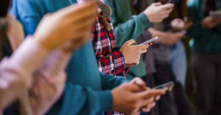 Age Verification Australia: Sites Block Access as Deadline Looms