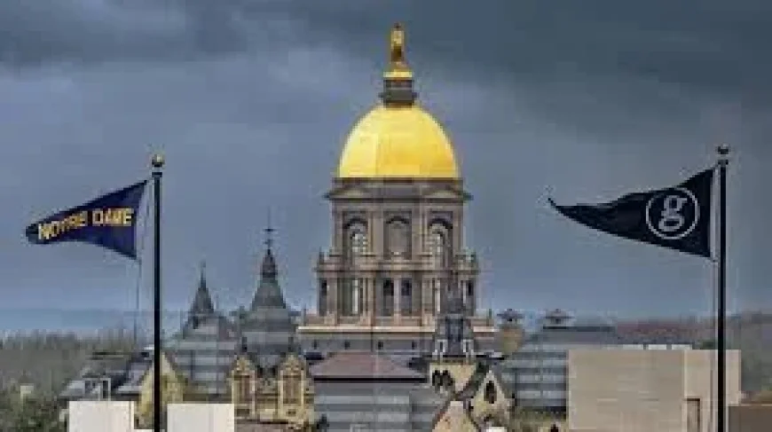 Garth Brooks and the Private Farewell: Trump Mourns Lou Holtz as Nation Weighs Public Tribute vs. Family Moment