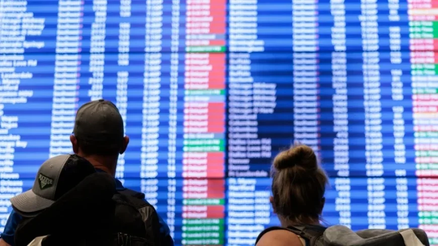 Live Weather Radar and the anxious weekend traveler: maps, hubs, and a messy mix through Monday