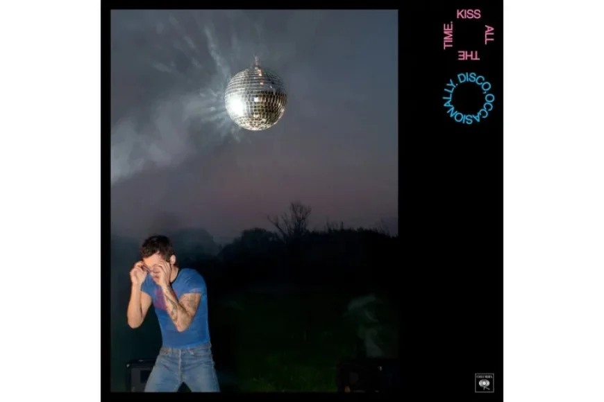 Harry Styles Pop Up Toronto: How ‘Kiss All the Time. Disco, Occasionally.’ Turns the Crowd into Character