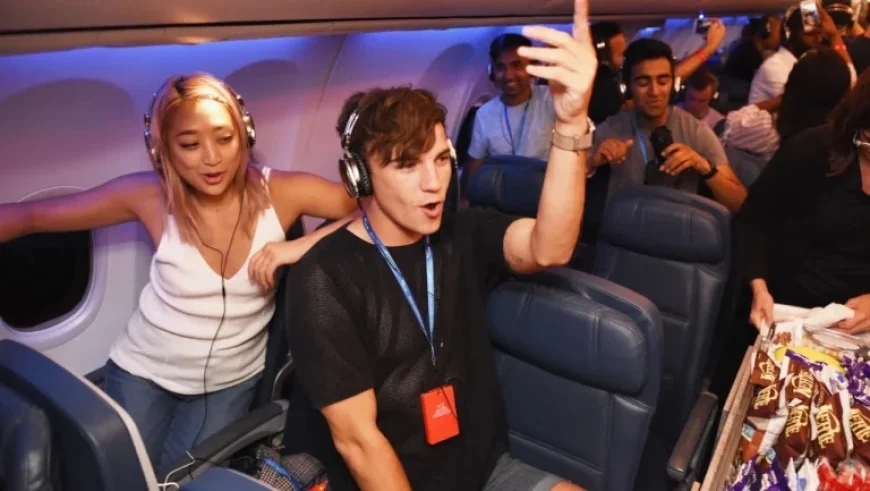 United Airlines to Ban Passengers Without Headphones