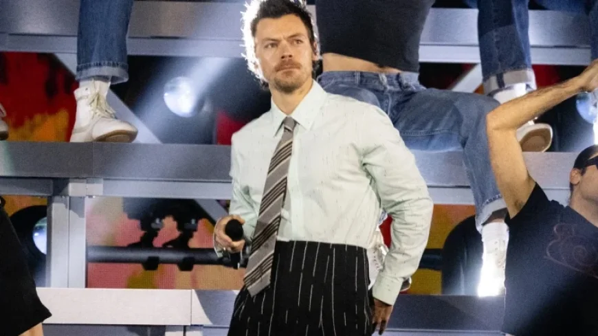 Key Takeaways: Harry Styles’ Constant Kisses and Occasional Disco Moves