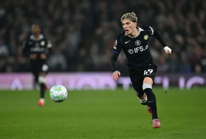 Garnacho Praises Joao Pedro — Fan Boos and Rosenior’s Warning Expose a Tension at Chelsea