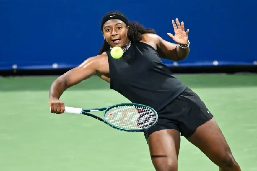 Elena Rybakina and Hailey Baptiste arrive at Indian Wells with two different kinds of pressure