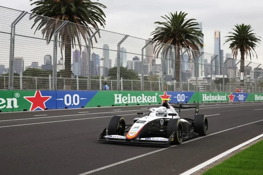 Freddie Slater denied final-lap fight as Ugo Ugochukwu wins maiden FIA F3 feature in Melbourne