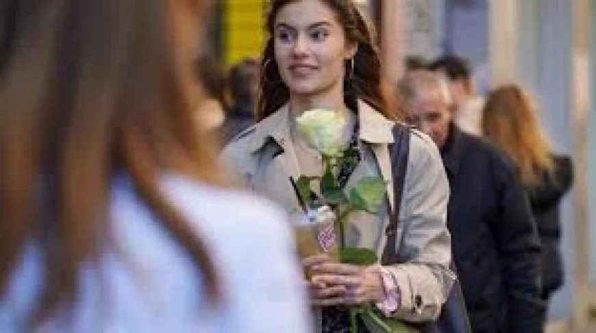 Giving a Flower on 8 March Reveals a Tension Between Ritual and Real Respect