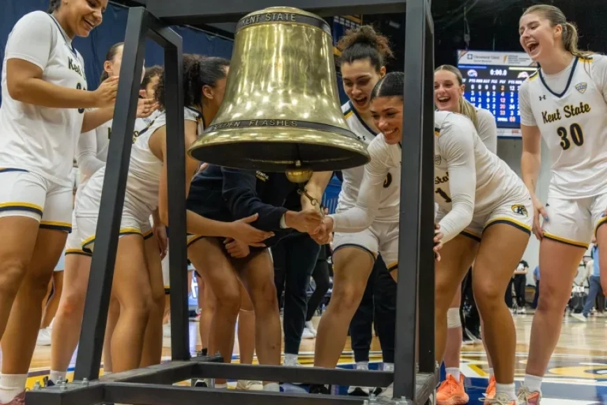 Kent senior Mya Babbitt’s 27 powers senior day win and a team’s quiet turning point