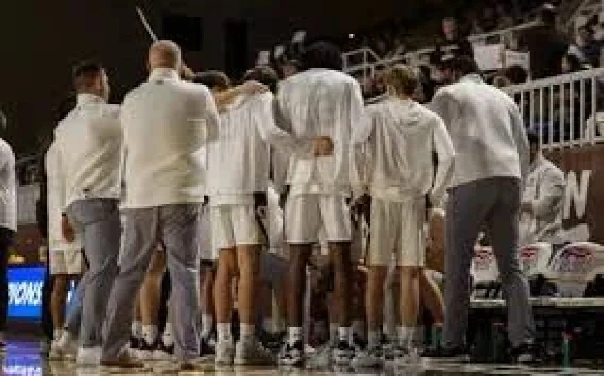 Colgate Basketball meets Lehigh in Patriot League semifinal as betting culture crowds the spotlight