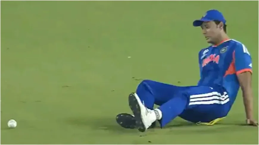 Finn Allen survives early spill as final pivots