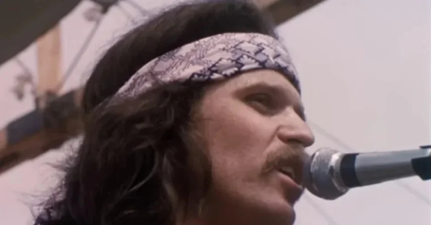 Country Joe Mcdonald and the final echo of a Woodstock chant