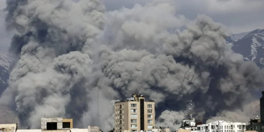 Bitcoin Price Drops Then Bounces as Hayes Warns Rising Yields Could Trigger Money-Printing Bailout