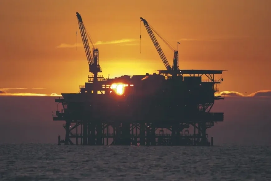 Ftse 100 at a Crossroads as Gulf Fighting Sends Oil Soaring — Traders Face Hard Choices