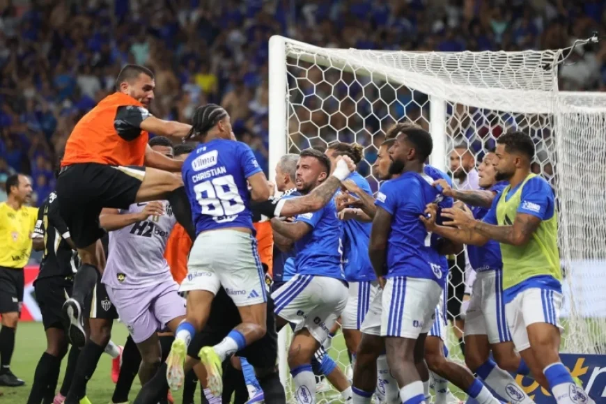 Cruzeiro Final Turned Into Mass Brawl: Players, a Referee and 23 Expulsions