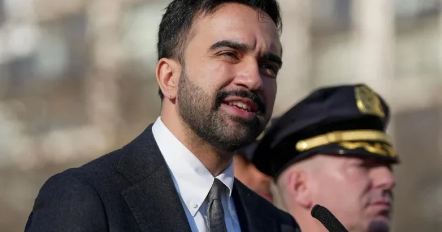 Gracie Mansion as arrests follow explosives attempt