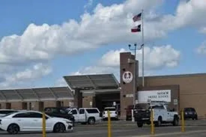 Kisd weighs a 3-year charter handover of Manor Middle School — and the accountability clock behind it